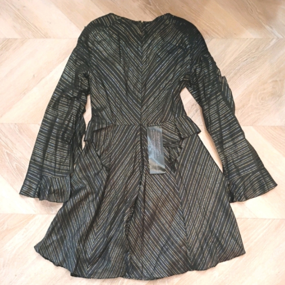 BCBG MAXAZRIA SIZE M Metallic Stripe Ruffle Bell Sleeve Dress NWT MSRP $348 - Picture 3 of 4